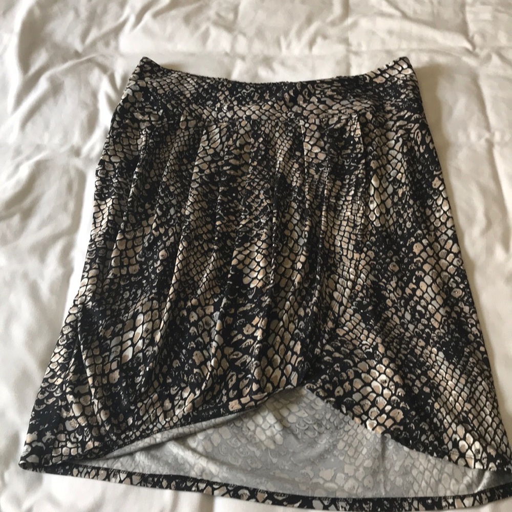 Snake skin print skirt